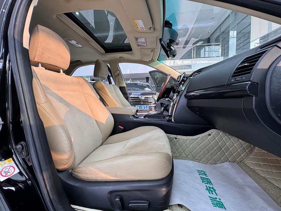 Toyota Reiz 2014 صورة سيارة #9