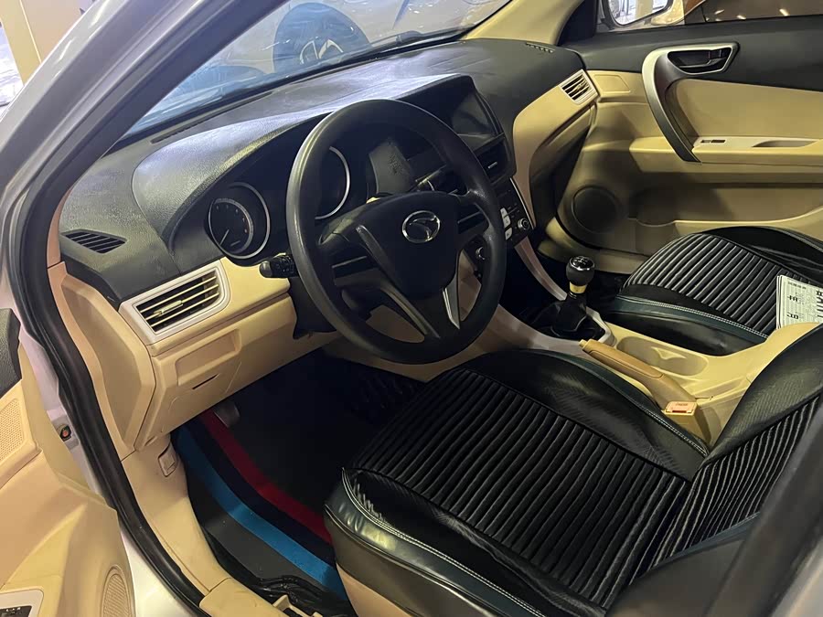 Soueast V5 Lingzhi 2012 car image #9