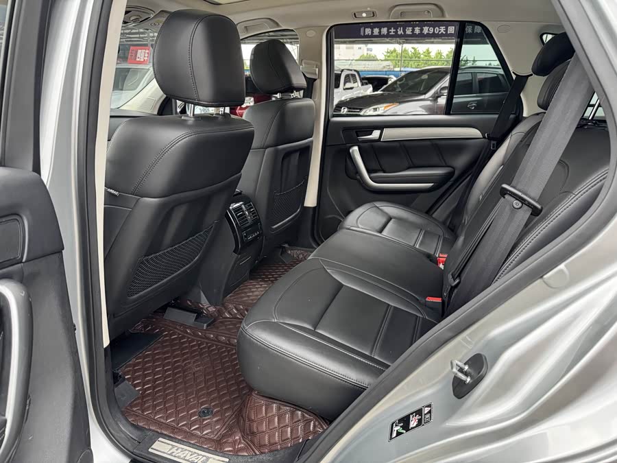 Haval H8 2017 car image #9