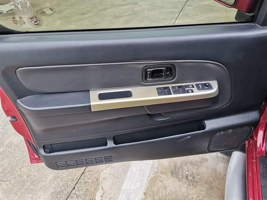 日产 日产帕拉丁 2014 汽车图片 #9