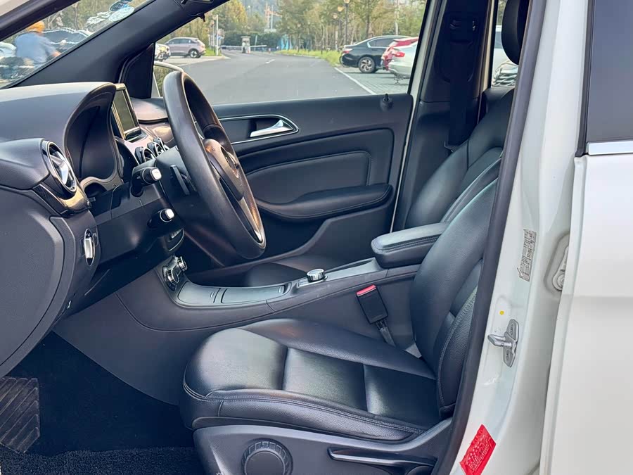 Mercedes-Benz B Class 2014 #9 Mercedes-Benz B Class 2014 car image #9