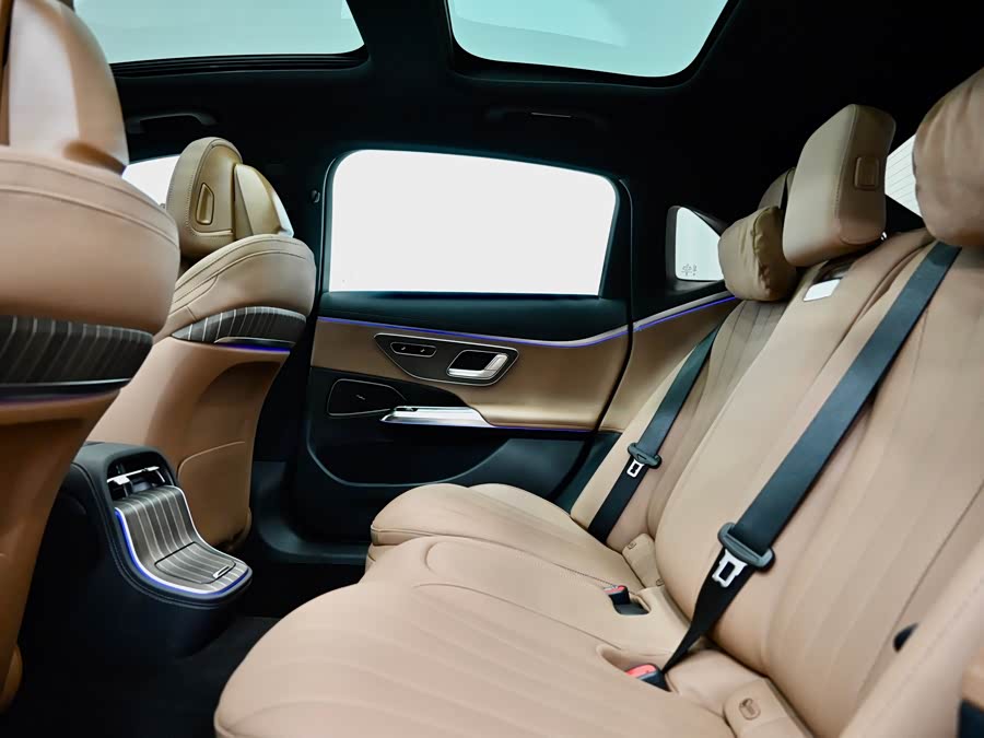 Mercedes-Benz E Class New Energy 2024 immagine di auto #9