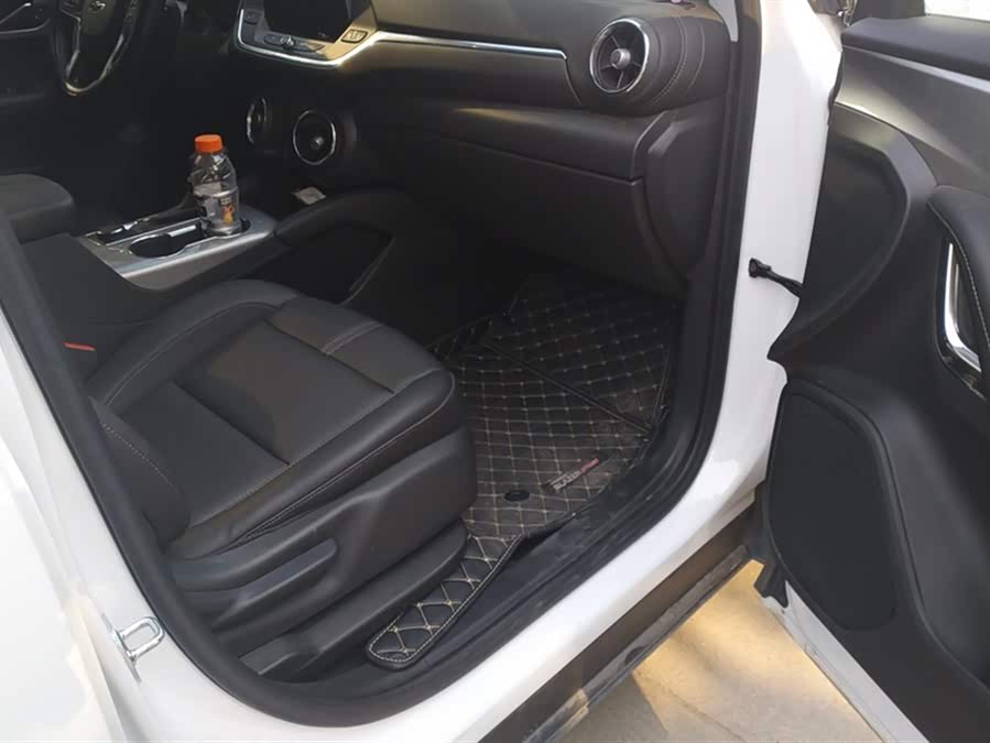 Chevrolet Blazer 2023 car image #9