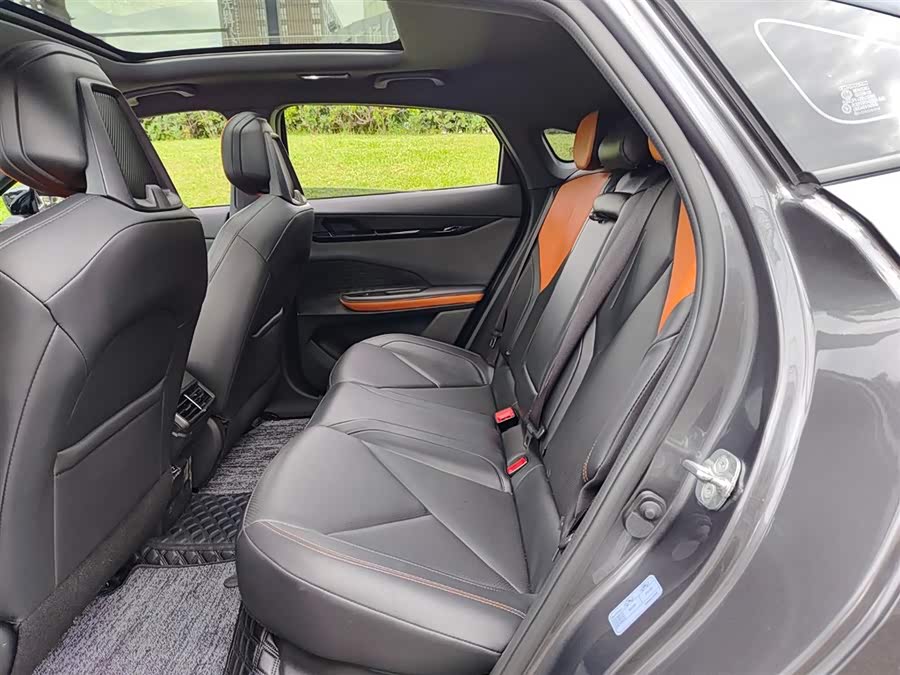 Changan UNI-V iDD 2023 #9 Changan UNI-V iDD 2023 صورة سيارة #9