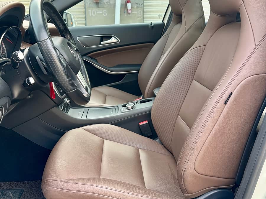 Mercedes-Benz GLA Class (Imported) 2015 #9 Mercedes-Benz GLA Class (Imported) 2015 car image #9