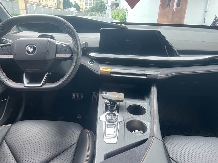 Changan UNI-V 2024 #9 Changan UNI-V 2024 car image #9