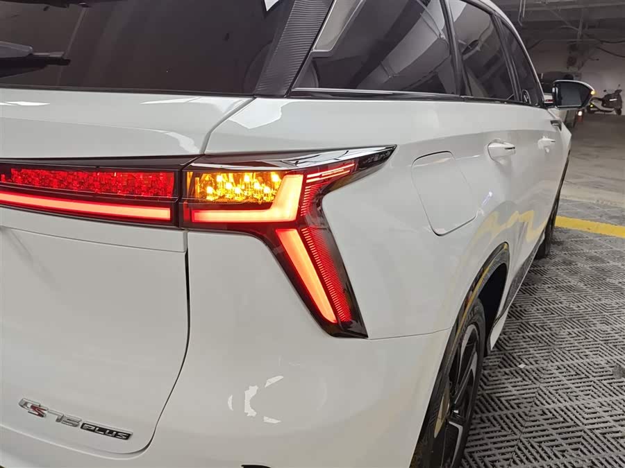 Changan CS75 Plus iDD 2023 #9 Changan CS75 Plus iDD 2023 car image #9