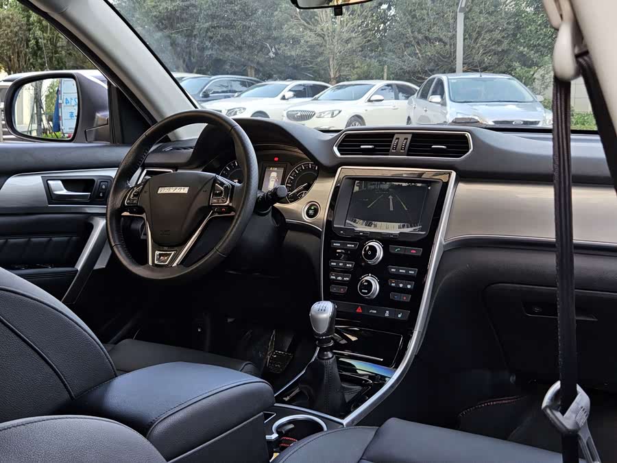 Haval H2 2016 immagine di auto #9