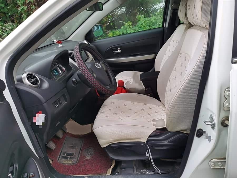 Great Wall M4 2013 car image #9