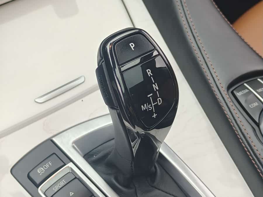 BMW 6 Series 2017 car image #9