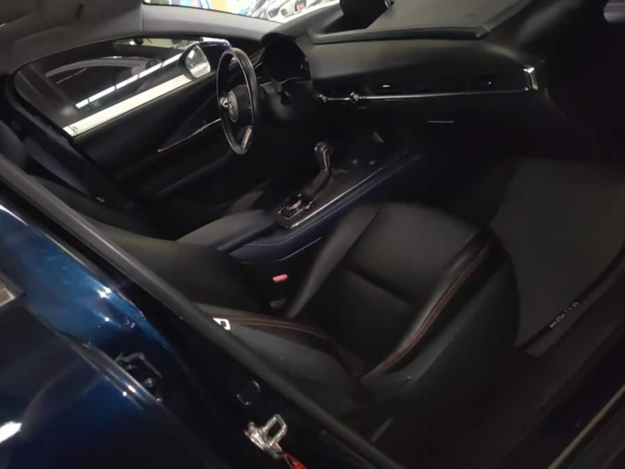 Mazda CX-3 2020 car image #9