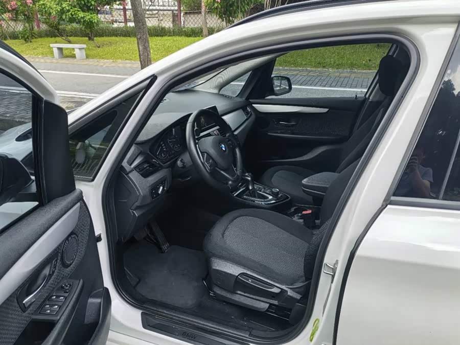 BMW 2 Series Tourer (Imported) 2015 #9 BMW 2 Series Tourer (Imported) 2015 car image #9