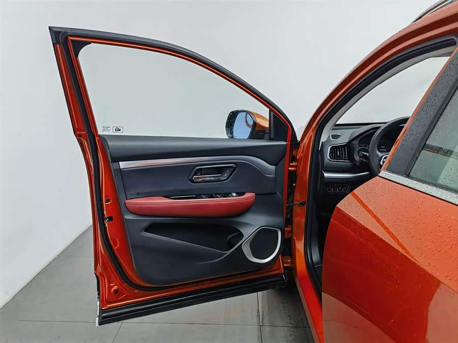 Haval H2s 2017 car image #9