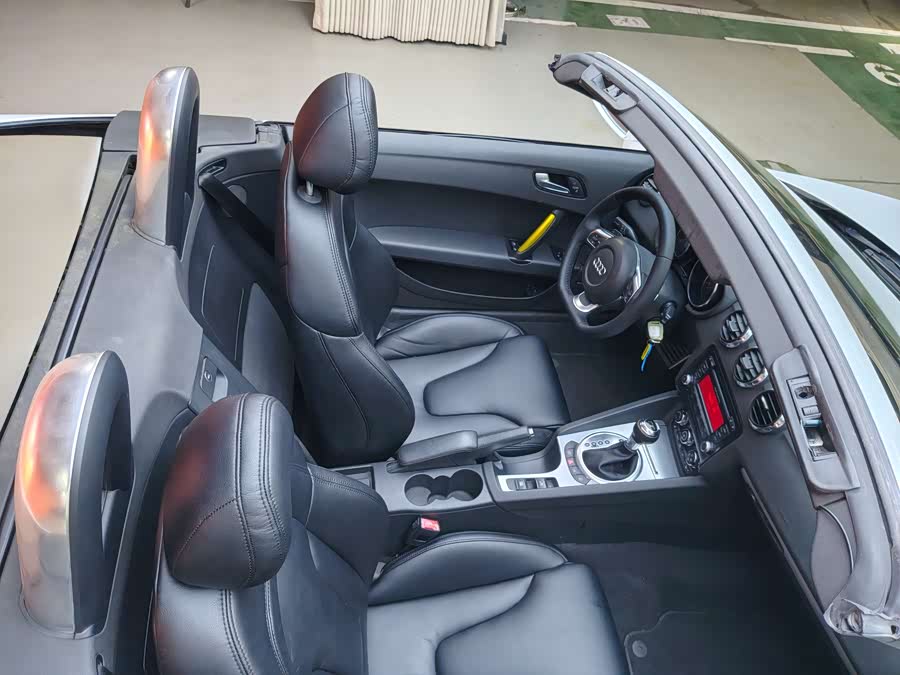 Audi TT 2009 #9 Audi TT 2009 car image #9