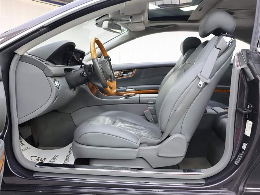 Mercedes-Benz CL Class 2009 car image #9