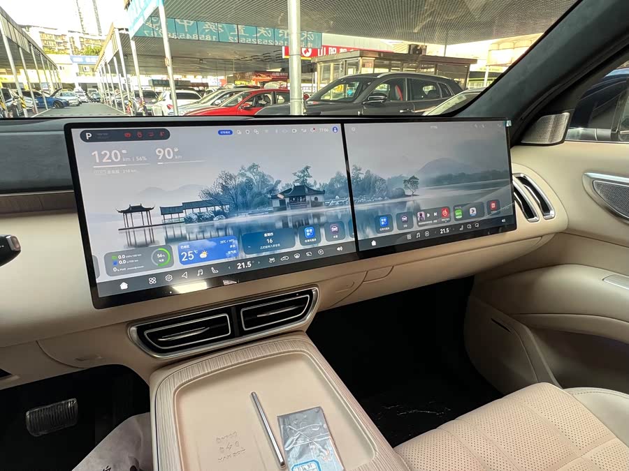 Deepal S09 2025 car image #9