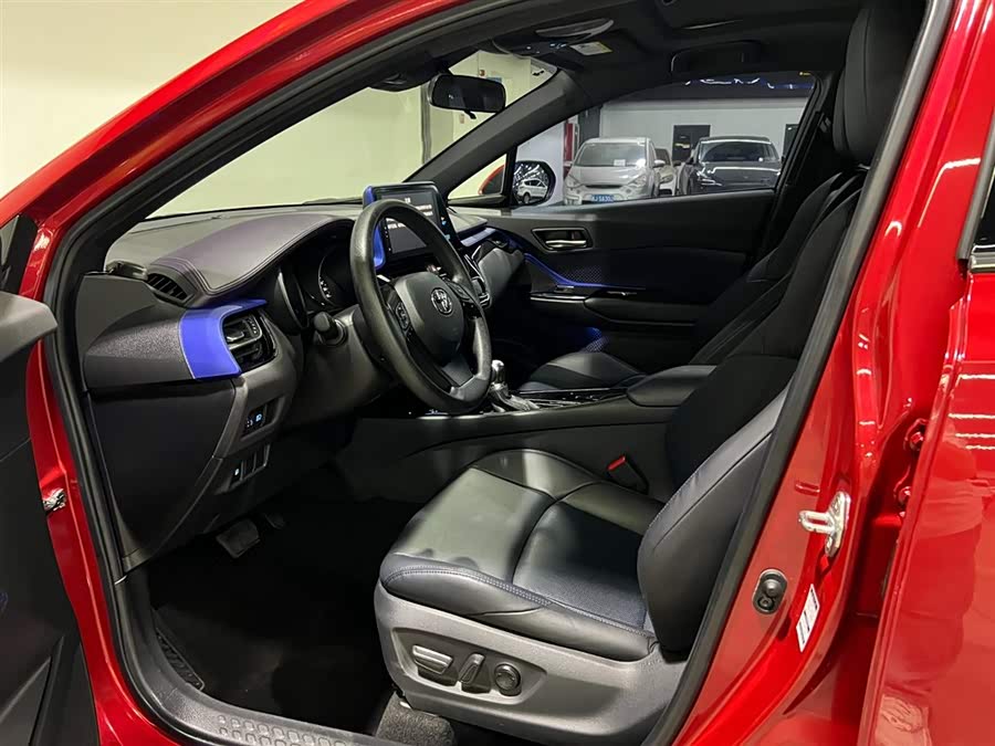 Toyota C-HR 2021 immagine di auto #9