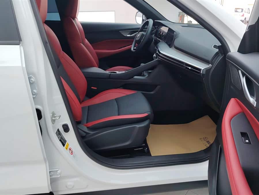 Changan CS35 Plus 2025 изображение автомобиля #9