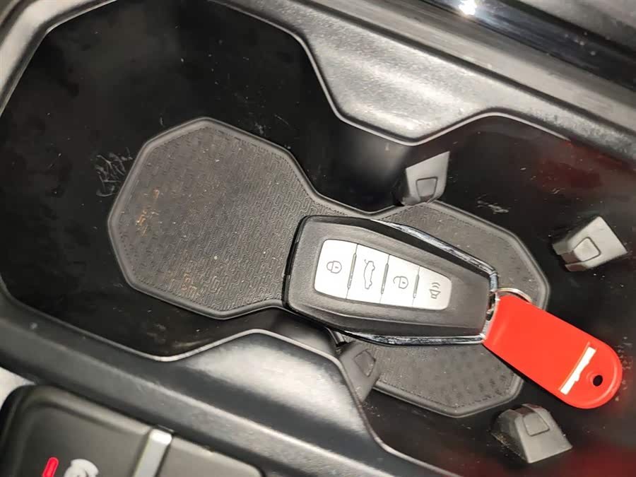 GEELY OkavangoPRO 2025 car image #9