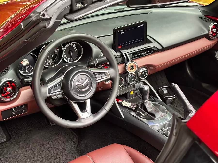 GEELY Monjaro MHEV 2018 car image #9