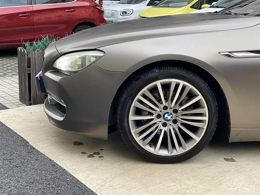 BMW 6 Series 2012 car image #9