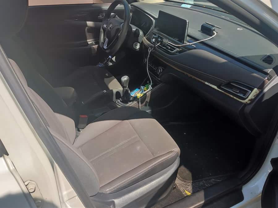 Changan Eado DT 2018 #9 Changan Eado DT 2018 car image #9