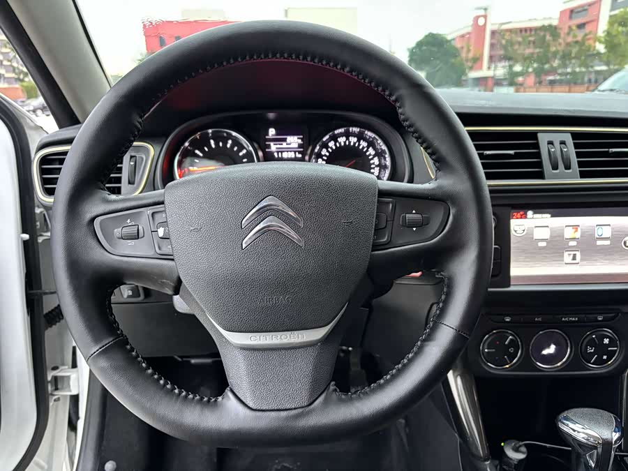 Citroen C3-XR 2017 car image #9