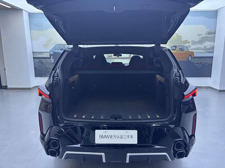 BMW XM 2024 car image #9