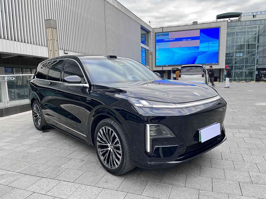 Deepal S09 2025 car image #9