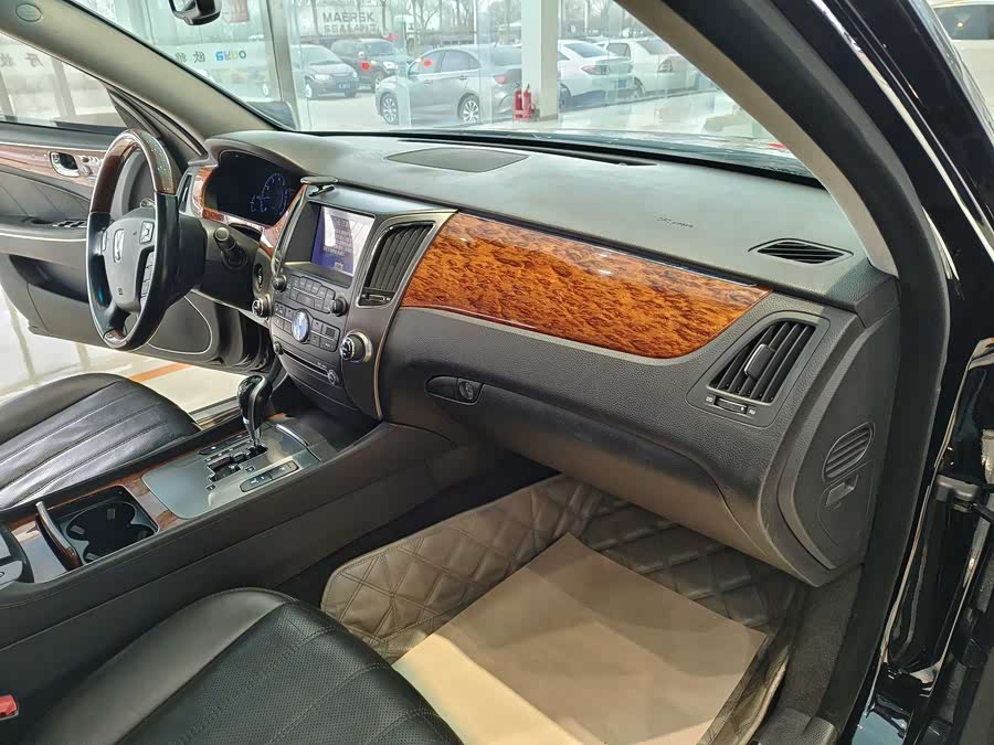 Hyundai Equus 2011 #9 Hyundai Equus 2011 car image #9