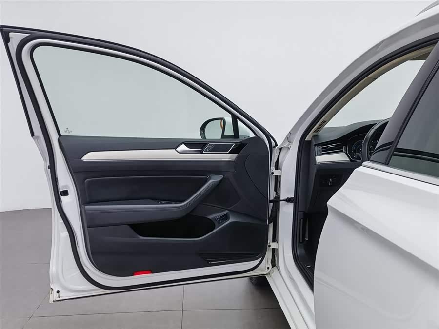 Volkswagen Variant New Energy 2019 صورة سيارة #9