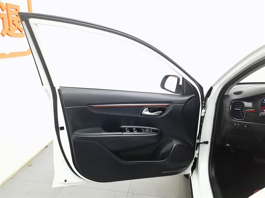 Kia Rio Cross 2019 car image #9