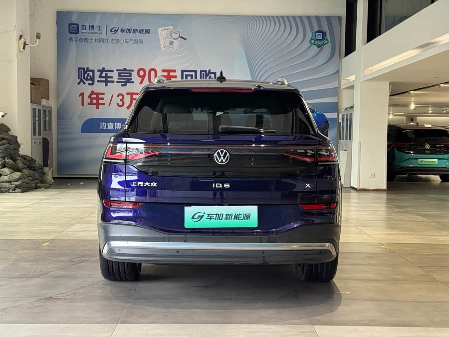 Volkswagen ID.6 X 2021 immagine di auto #9