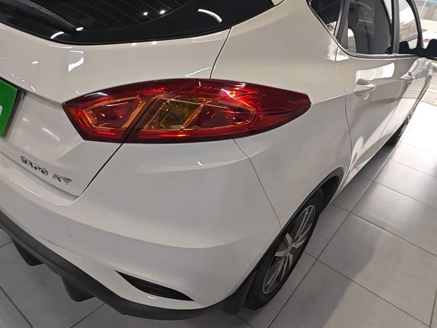 Changan Eado XT 2016 #9 Changan Eado XT 2016 car image #9