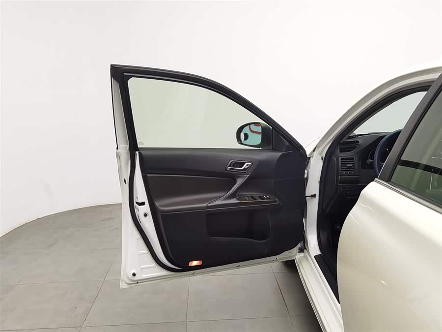 Toyota Reiz 2014 صورة سيارة #9