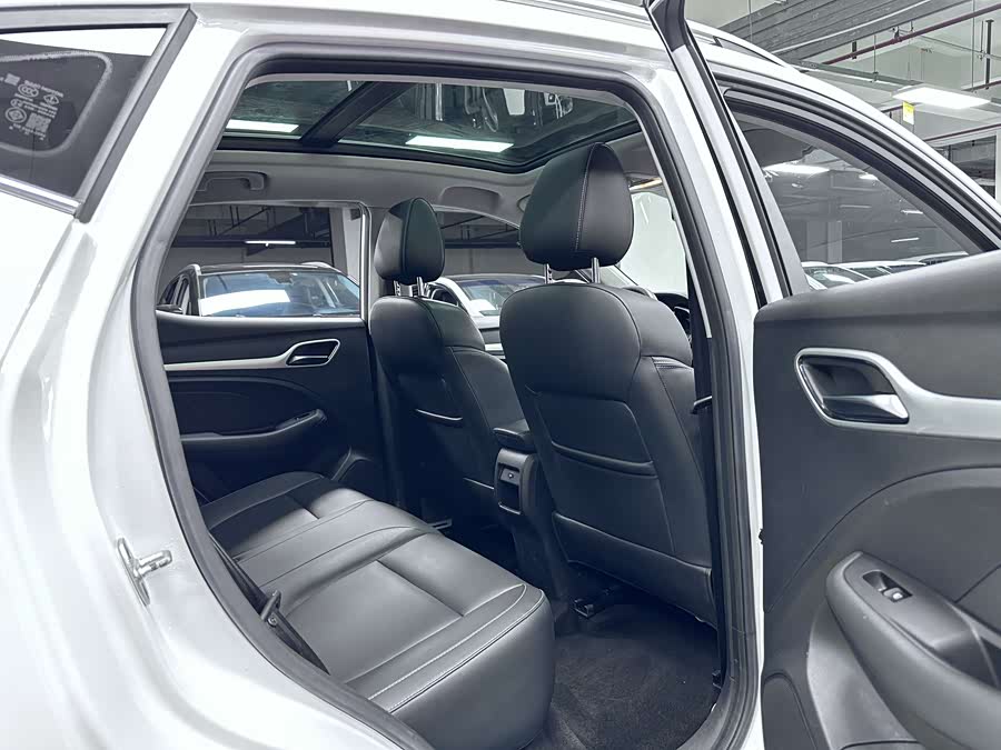 MG EZS Electric 2021 изображение автомобиля #9