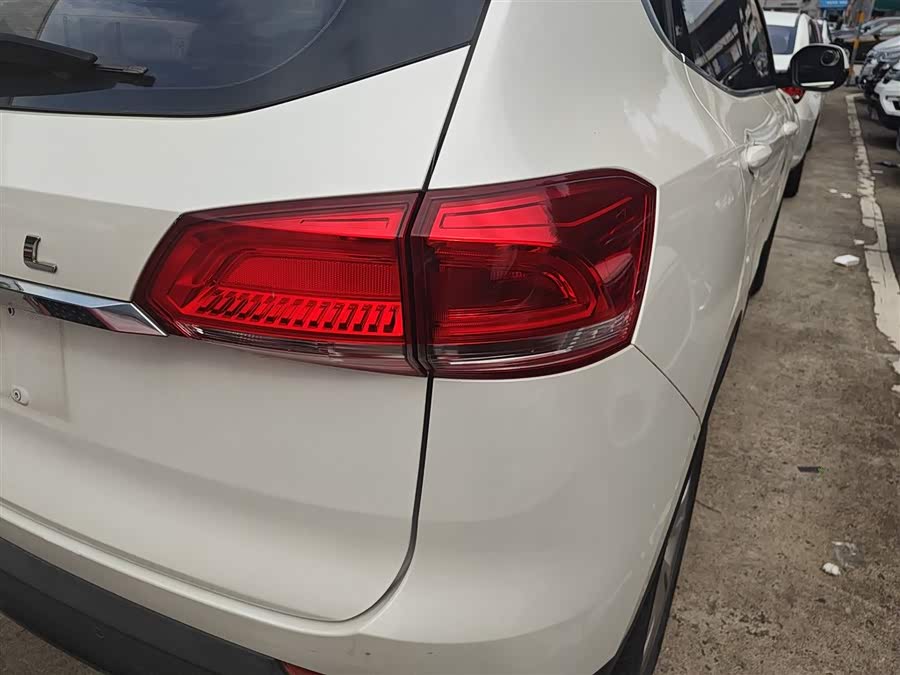 Haval H4 2018 car image #9