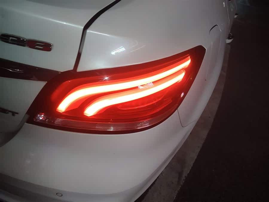 MG 6 New Energy 2019 car image #9