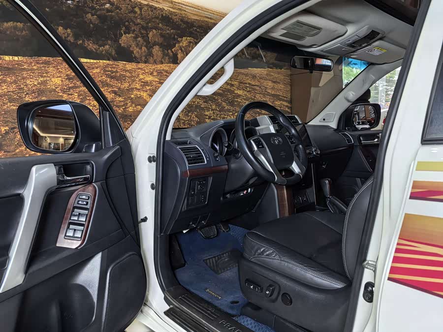 Toyota Land Cruiser Prado 2017 #9 Toyota Land Cruiser Prado 2017 car image #9