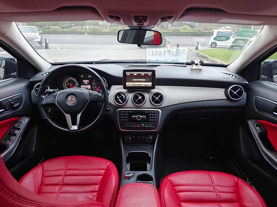 Mercedes-Benz GLA Class (Imported) 2015 #9 Mercedes-Benz GLA Class (Imported) 2015 car image #9