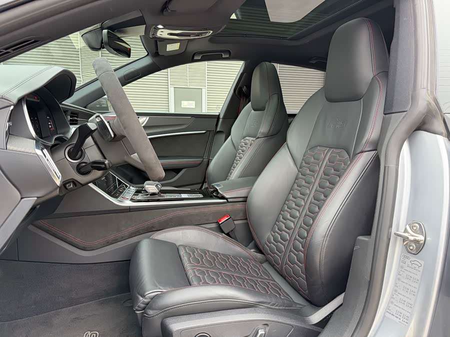 Audi RS 7 2021 car image #9