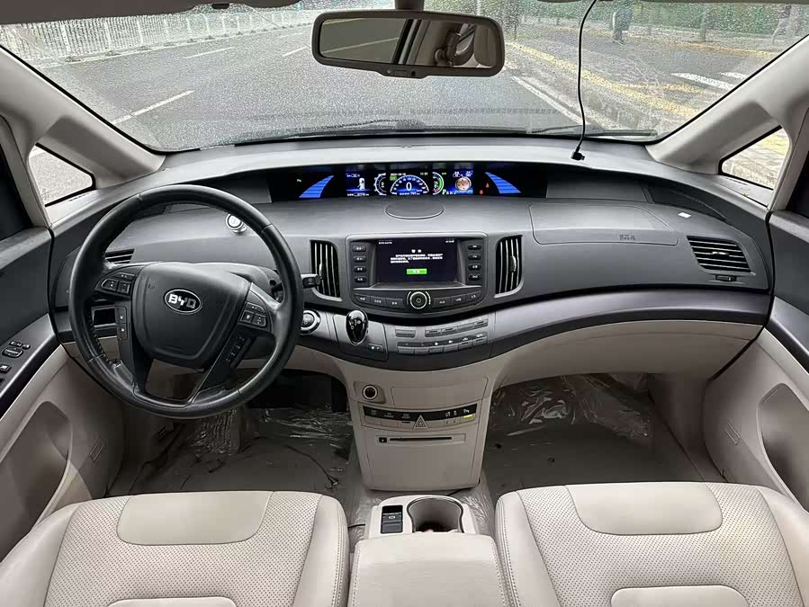 BYD e6 2016 #9 BYD e6 2016 car image #9