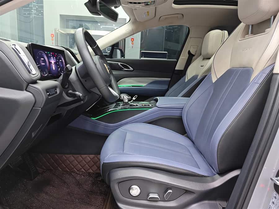 HongQi HS3 2023 #9 HongQi HS3 2023 car image #9