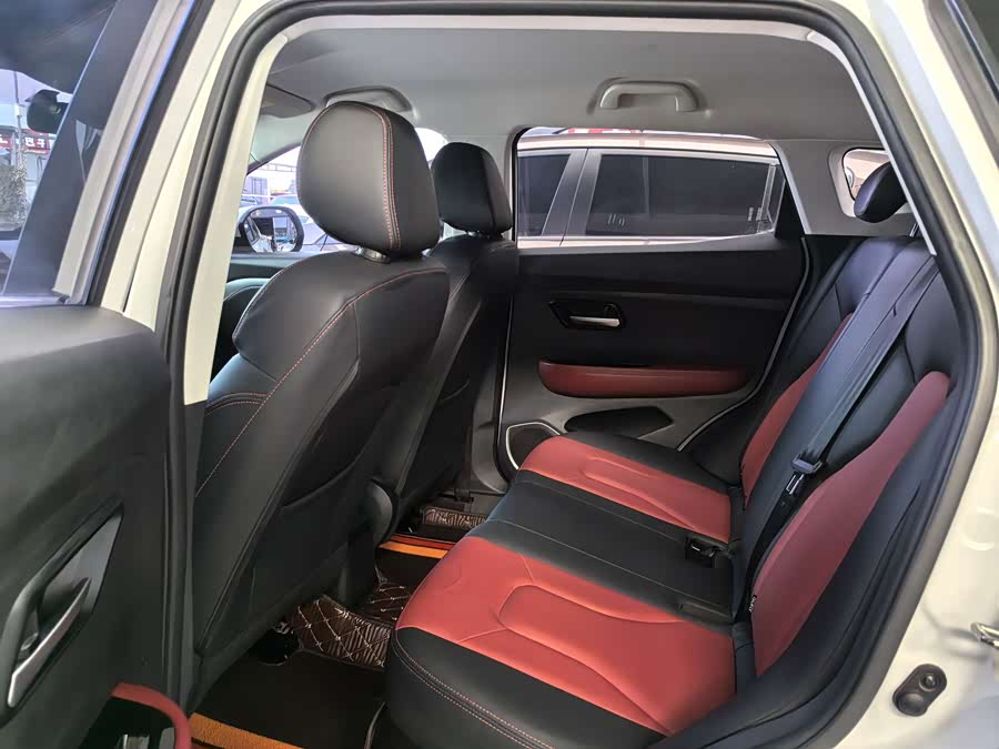 Haval H2s 2018 car image #9