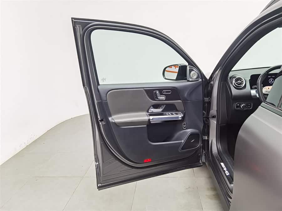 Mercedes-Benz GLB AMG 2023 immagine di auto #9