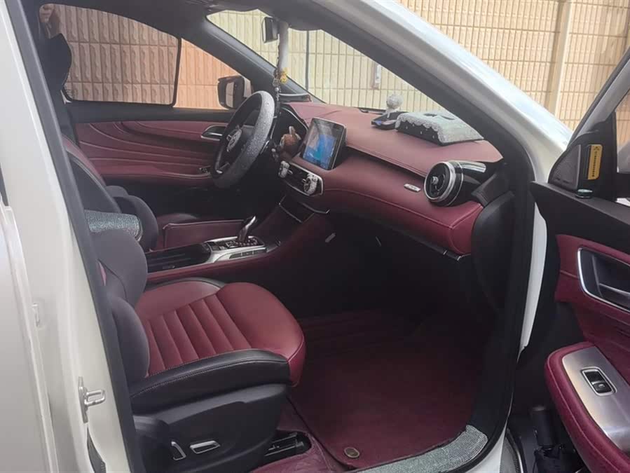 MG HS 2020 car image #9