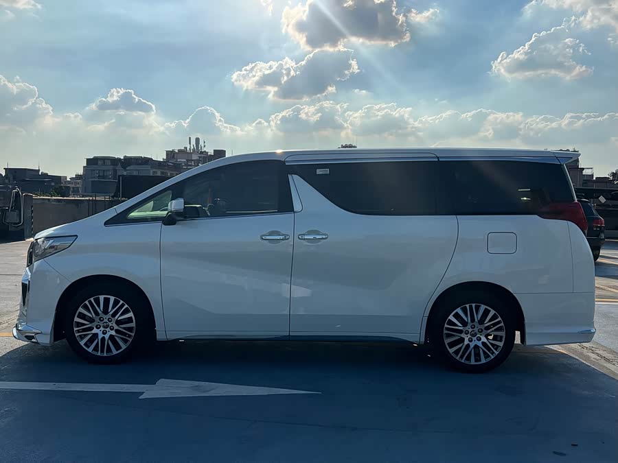 丰田 埃尔法 2017 汽车图片 #9