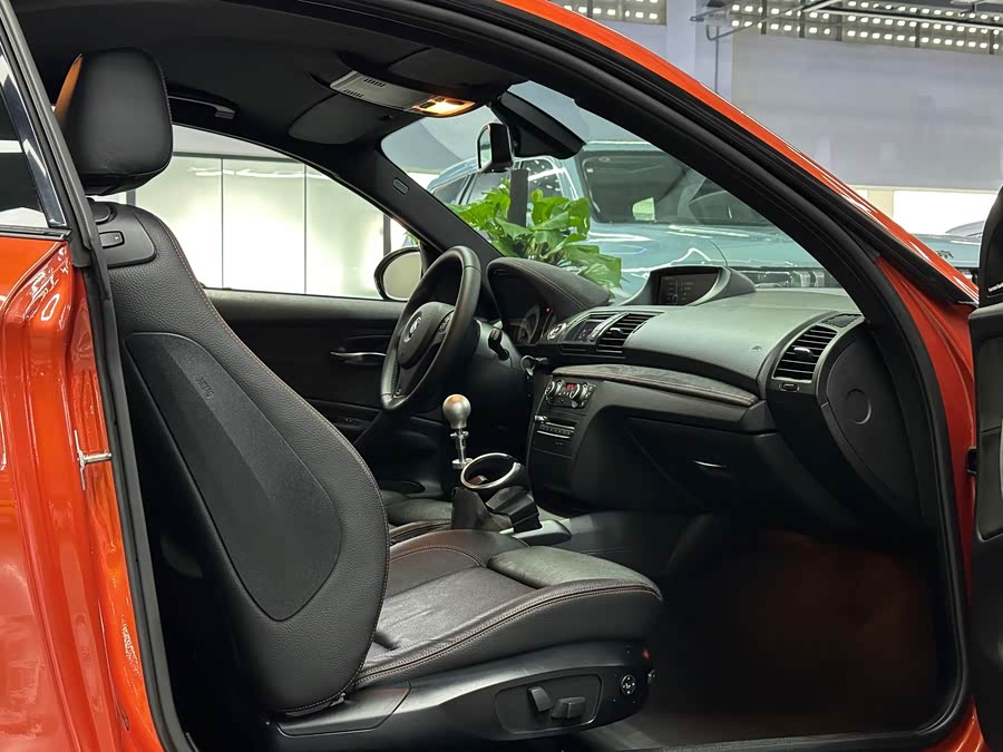 BMW 1 Series M 2013 car image #9