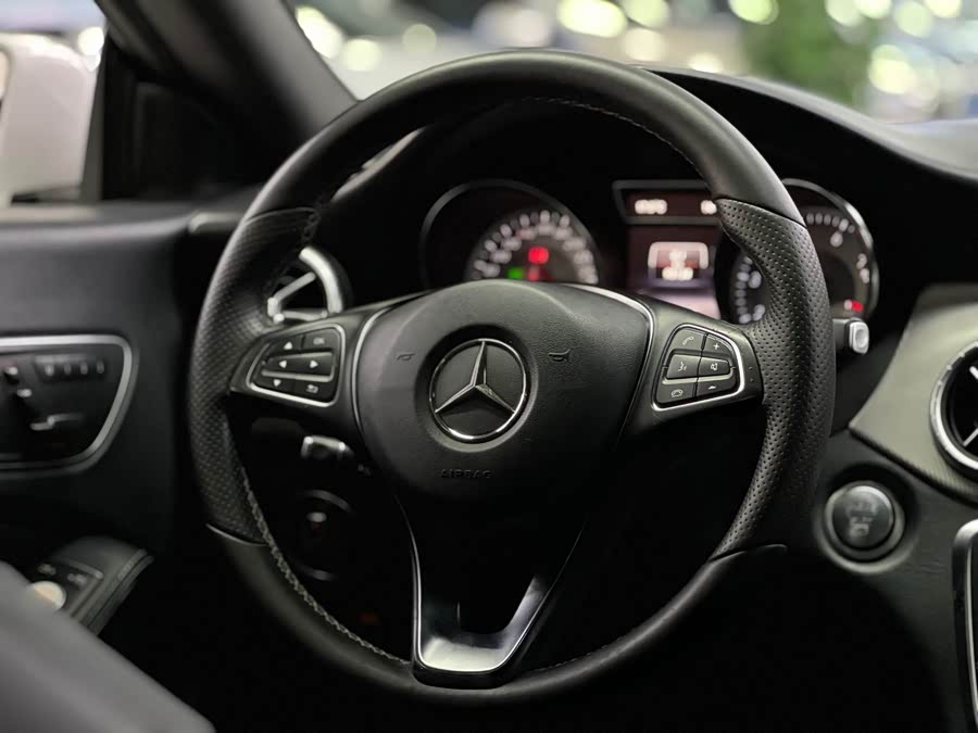 Mercedes-Benz CLA Class (Imported) 2015 car image #9