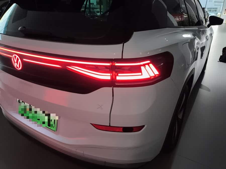 Volkswagen ID.6 X 2023 car image #9